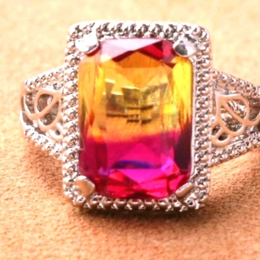 Emery ROSE Gemstone Decor Ring sz 10 - Picture 3 of 7